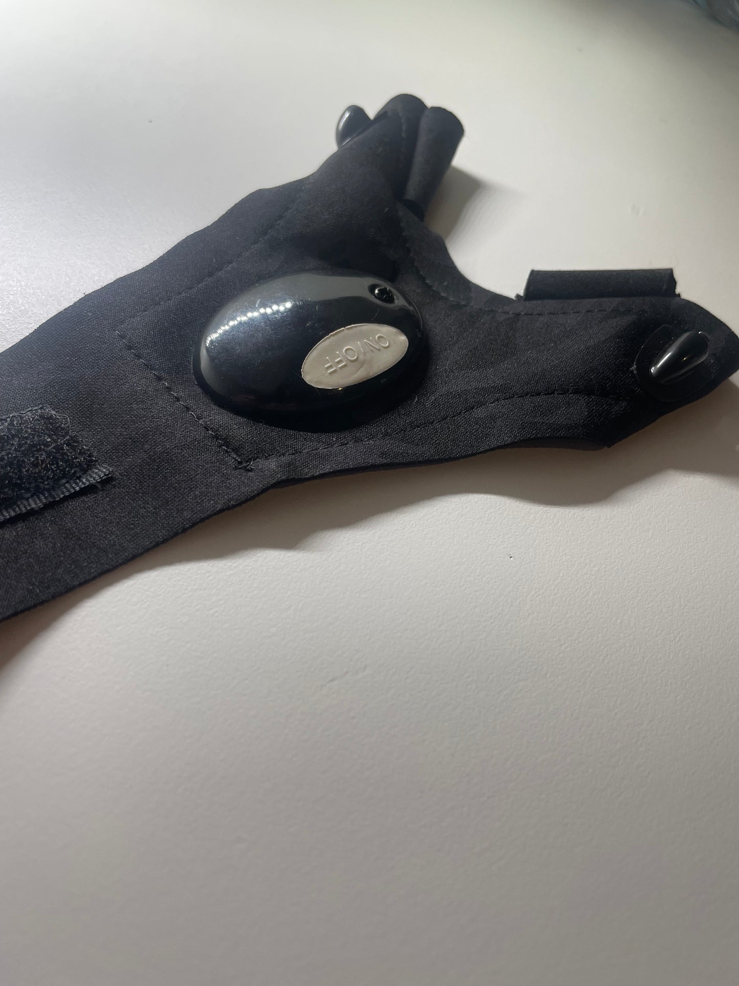 Torch Touch LED Lighted Half-Finger Gloves